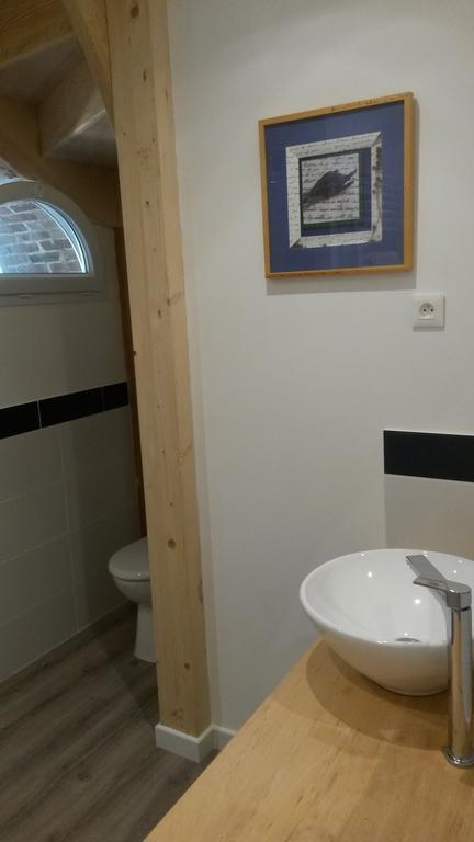 Les Yourtes Du Bearn - Domaine Des Deux Clos Bed & Breakfast Pontiacq-Viellepinte Room photo